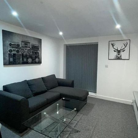 2 Bed Room Luxury Apartment In Old Kent Road London Bagian luar foto