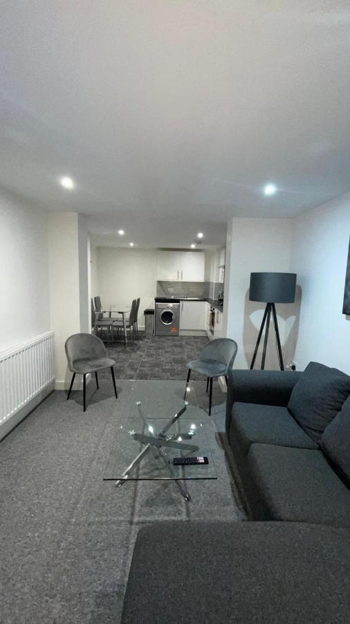 2 Bed Room Luxury Apartment In Old Kent Road London Bagian luar foto
