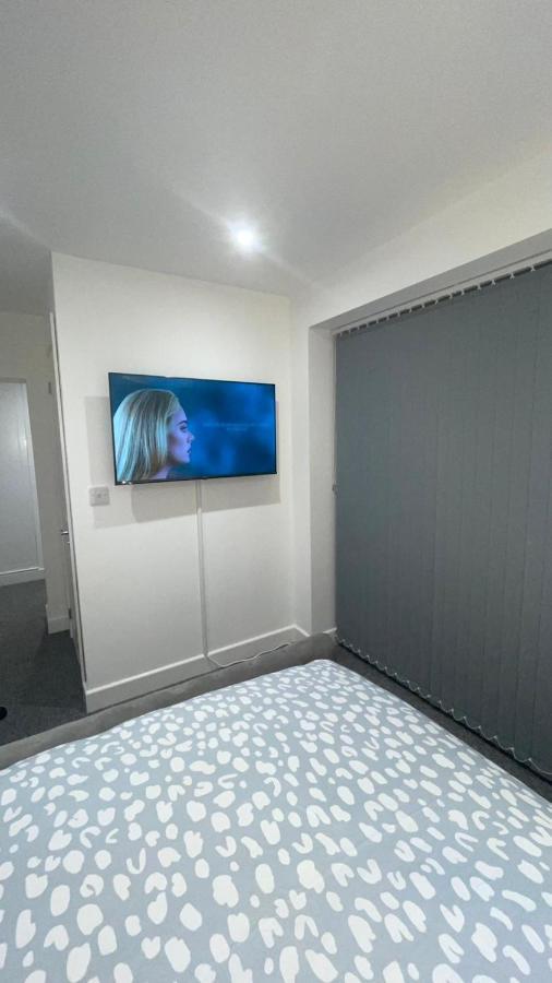 2 Bed Room Luxury Apartment In Old Kent Road London Bagian luar foto