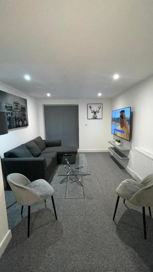2 Bed Room Luxury Apartment In Old Kent Road London Bagian luar foto